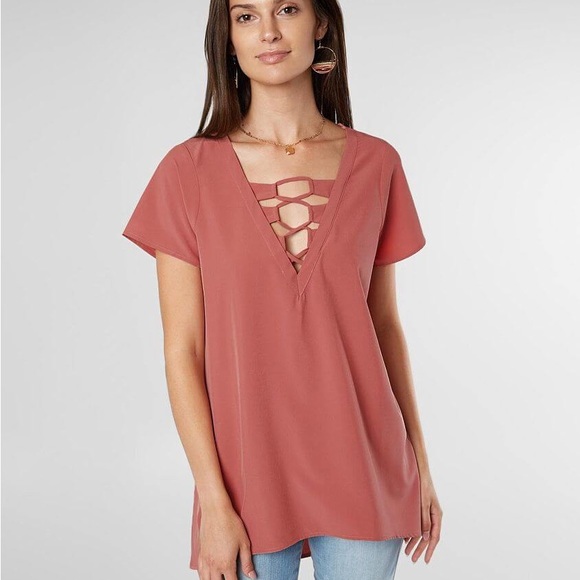 🩶5/$30 BKE Red Brand Dusty Rose Pink Criss Cross Short Sleeve Top Size Small NEW - Picture 11 of 12